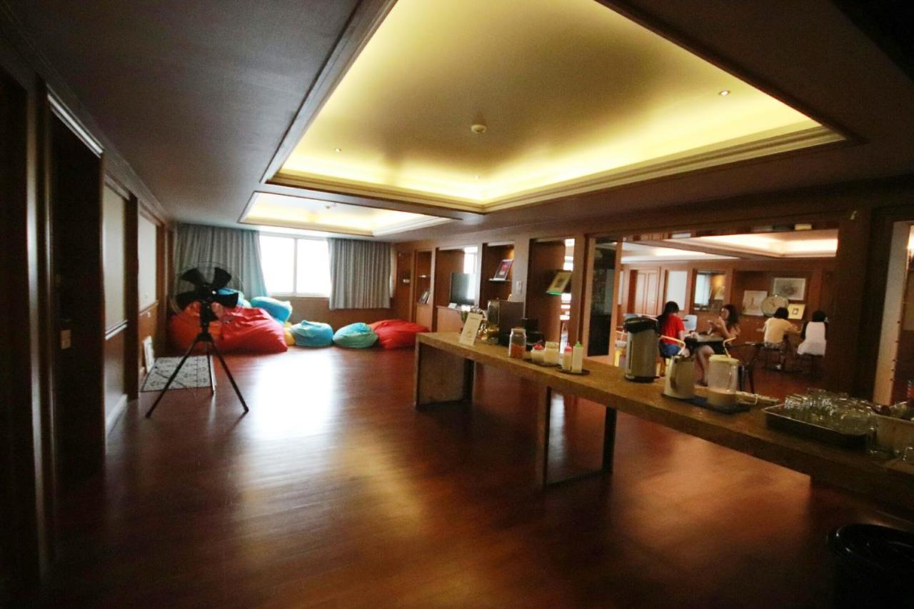 Glur Central Pratunam Bangkok Buitenkant foto